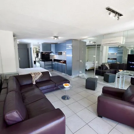 Miroir - Heliopolis D 72 - Luxe - 4 Personnes * Agde